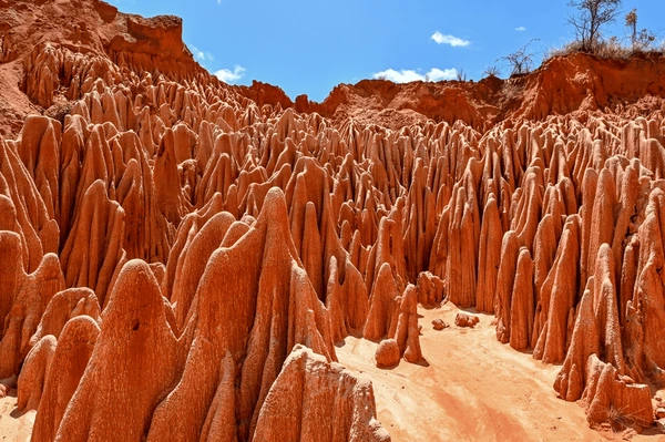 Tandroka – Tsingy-Rouge-près-Diego